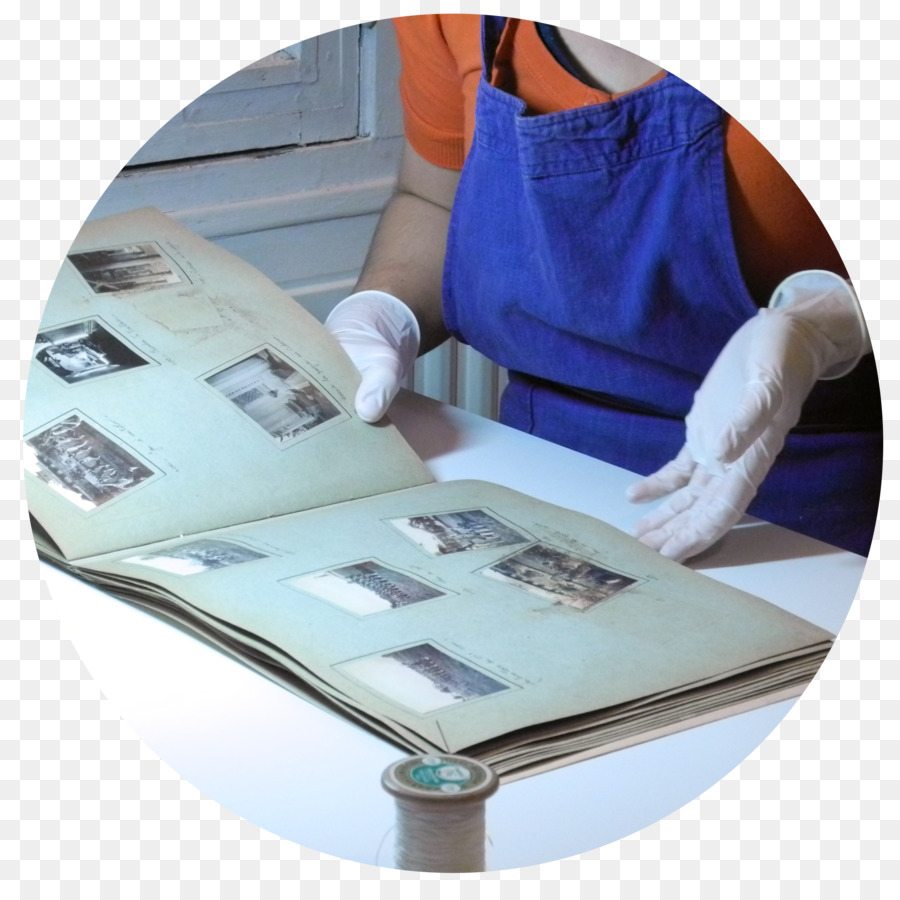 Conservazione e restauro di fotografie di Conservazione e restauro del patrimonio culturale Chloé Lucas Conservazione Album di Foto - altri