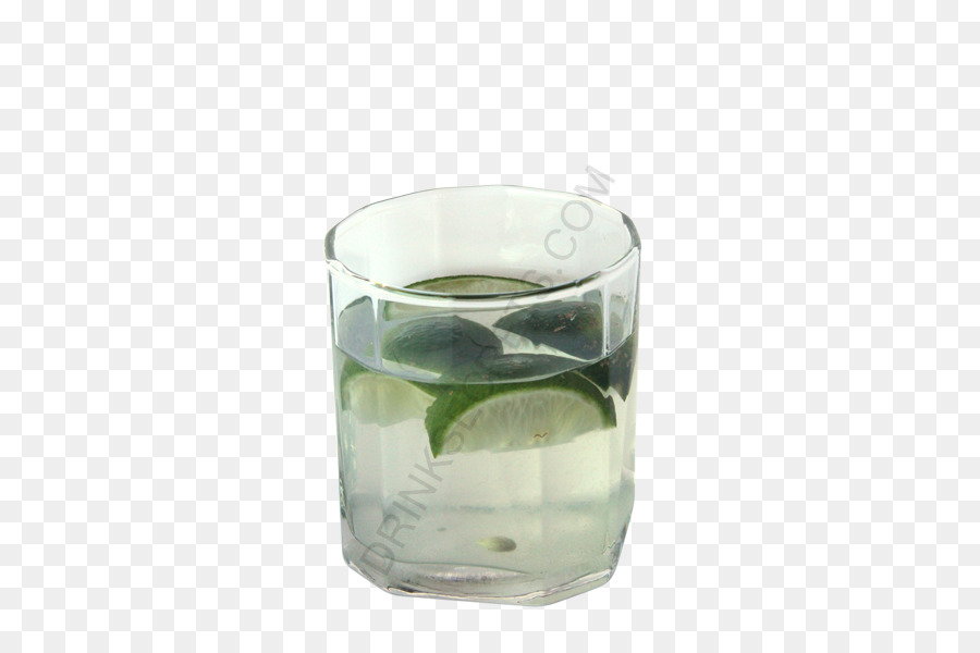 Caipirinha Cachaca Cocktail in un bicchiere old fashioned - cocktail