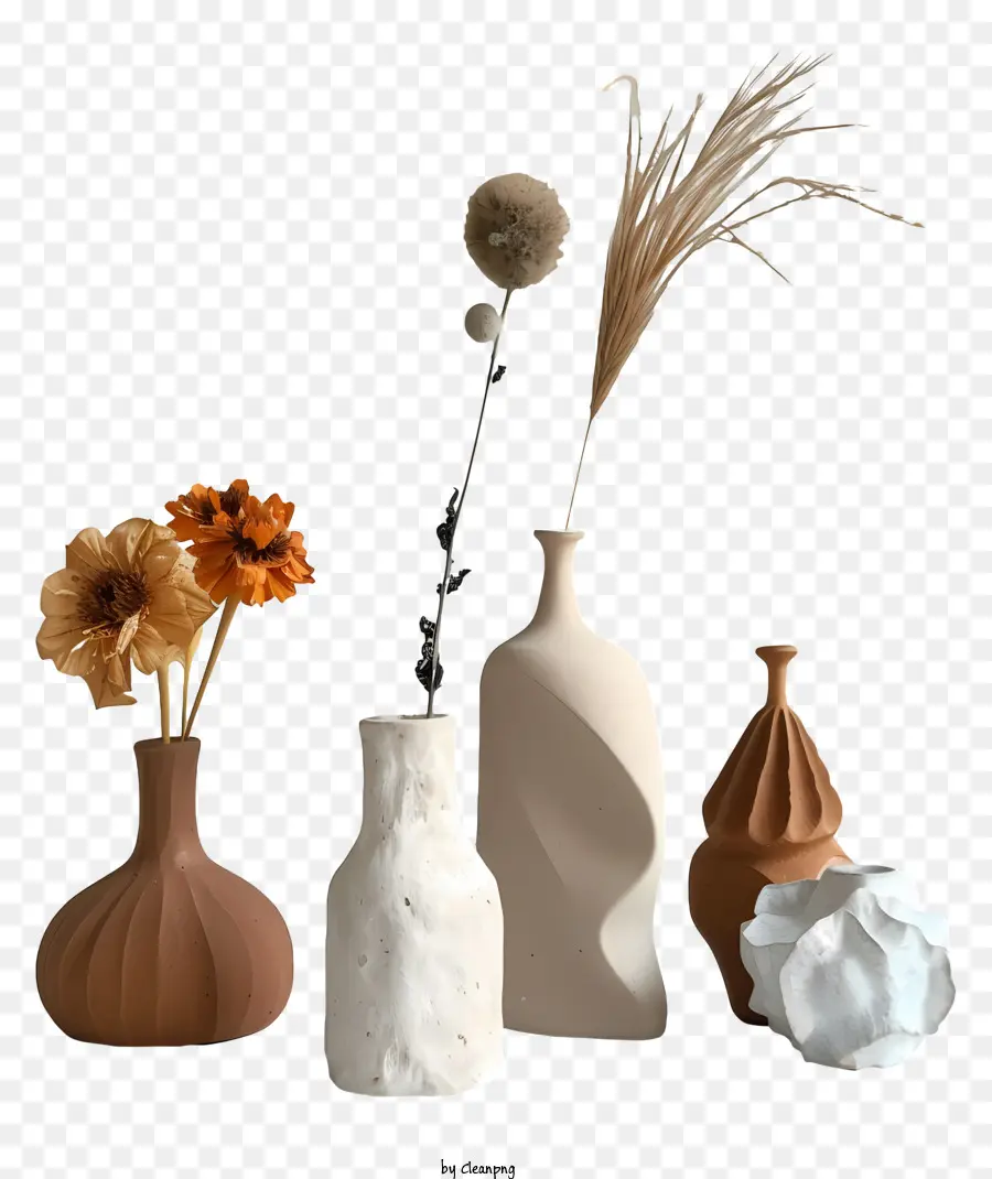 Vase -Keramik -Vasen dreieckige Formation schwarzer Hintergrund brauner Ton - Drei Tonvasen mit dekorativen Mustern angeordnet